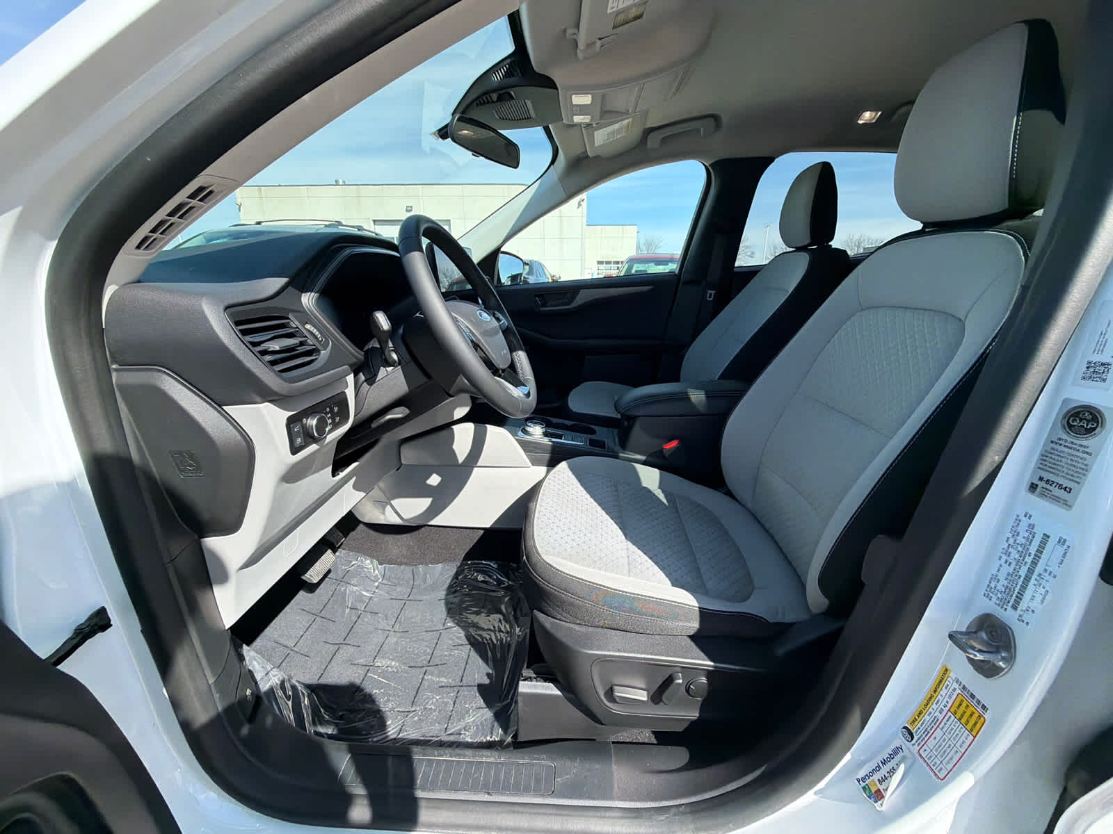 Thumbnail: 2023 Ford Escape - 18