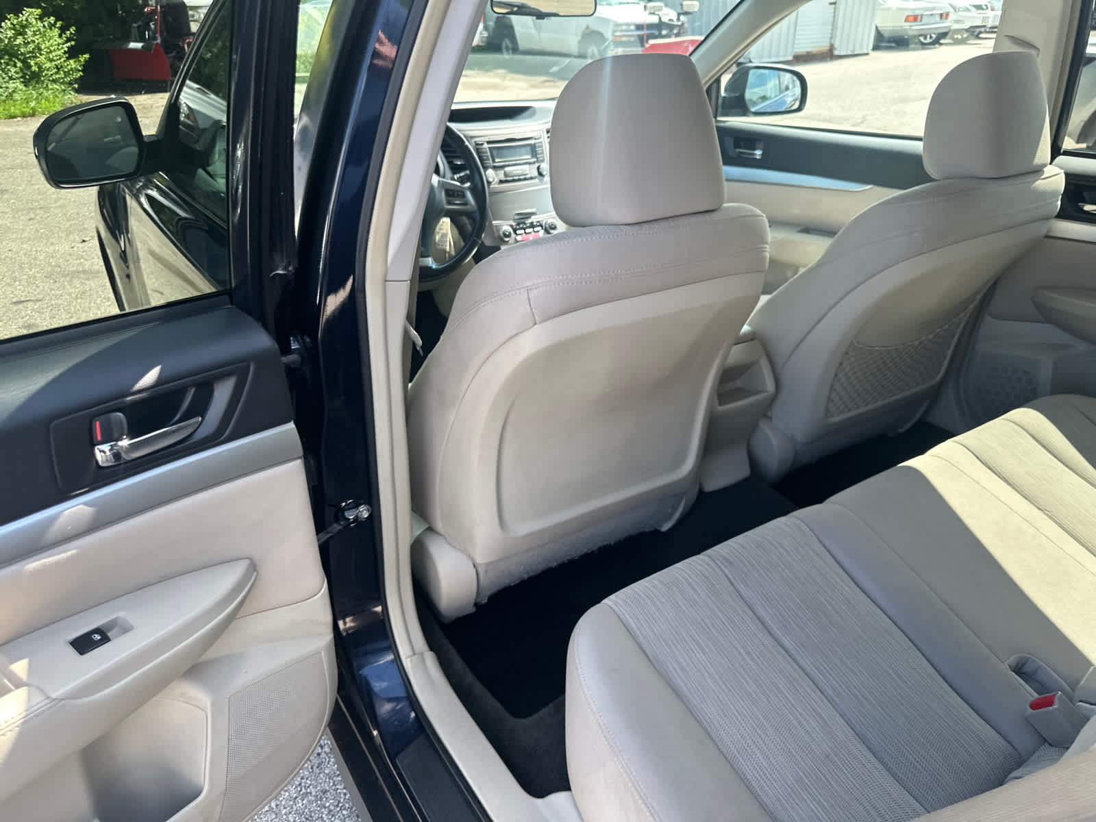 Thumbnail: 2013 Subaru Outback - 12