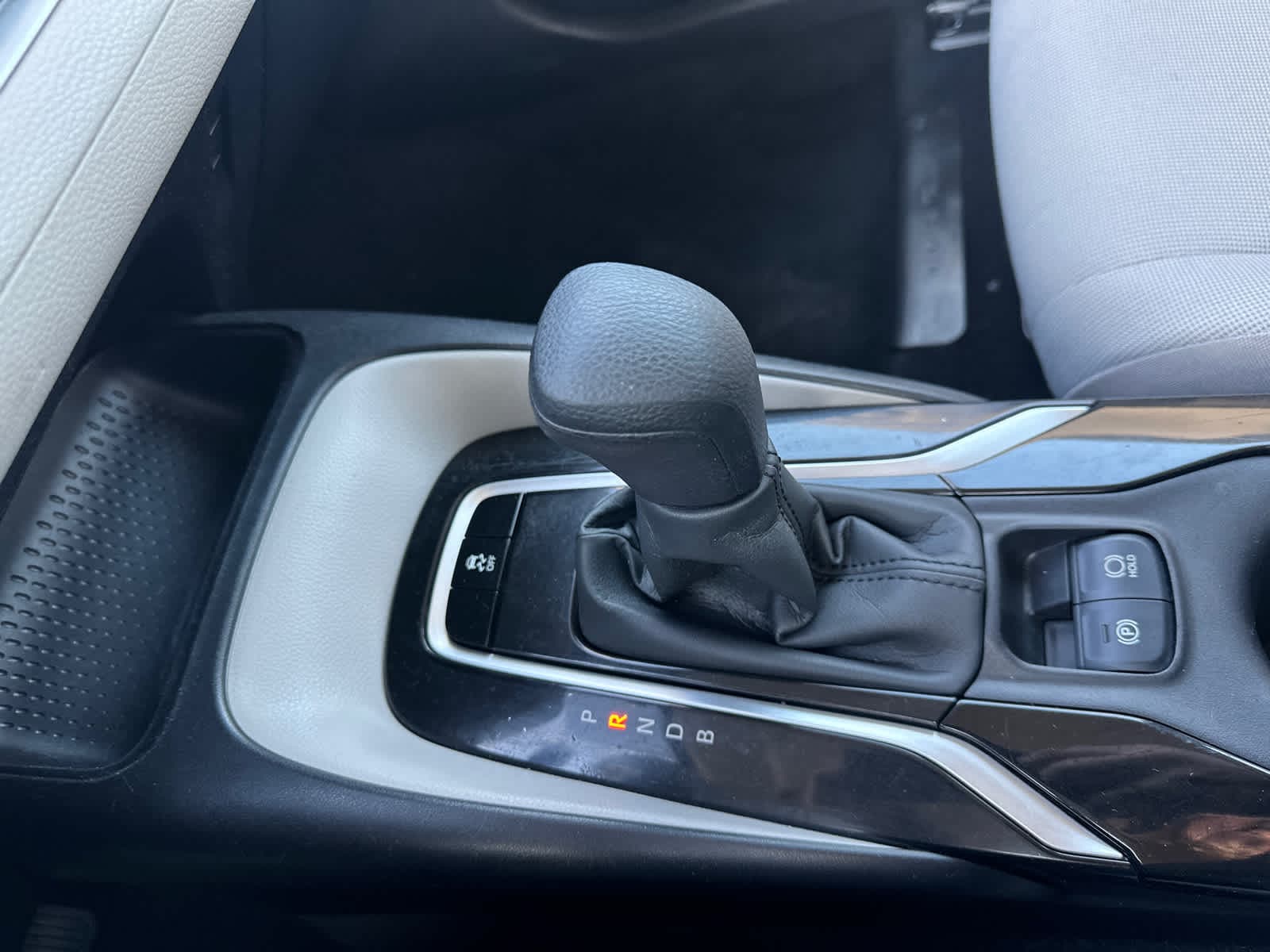 Thumbnail: 2022 Toyota Corolla - 25