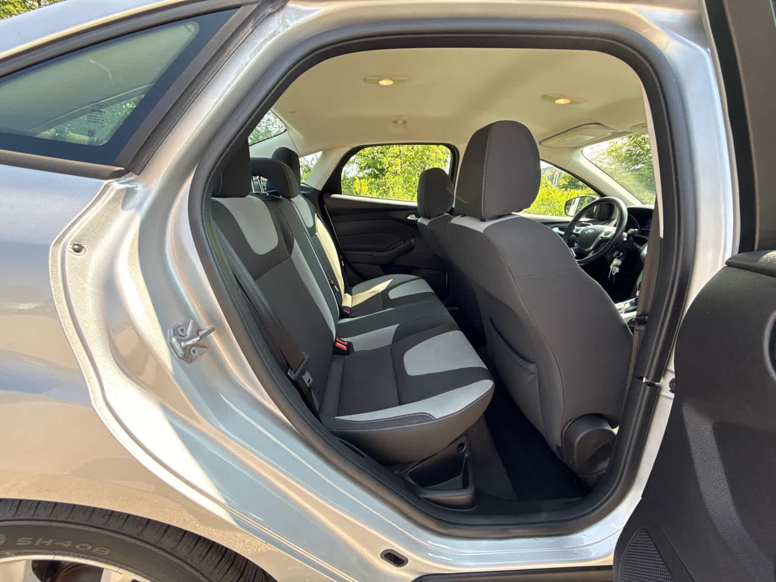 Thumbnail: 2012 Ford Focus - 8
