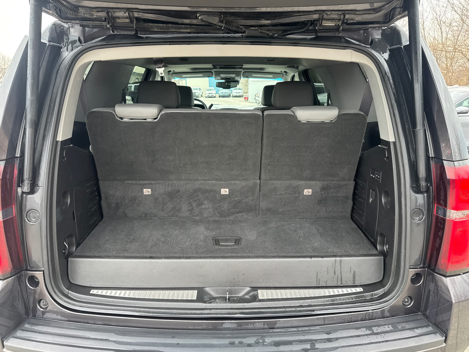 Thumbnail: 2017 Chevrolet Tahoe - 7