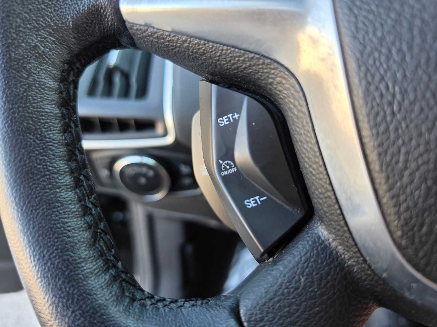 Thumbnail: 2012 Ford Focus - 19