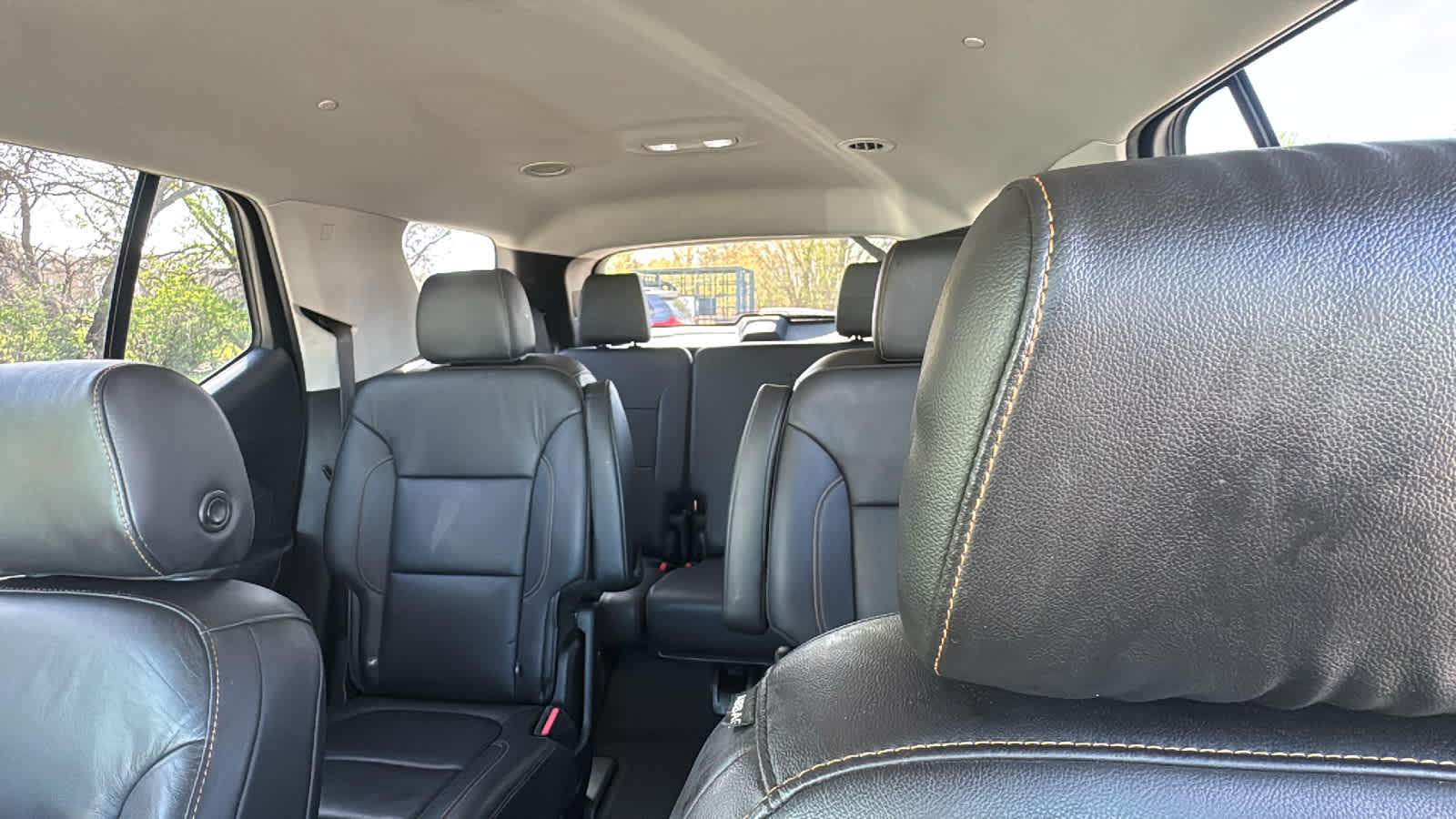 Thumbnail: 2020 Chevrolet Traverse - 25