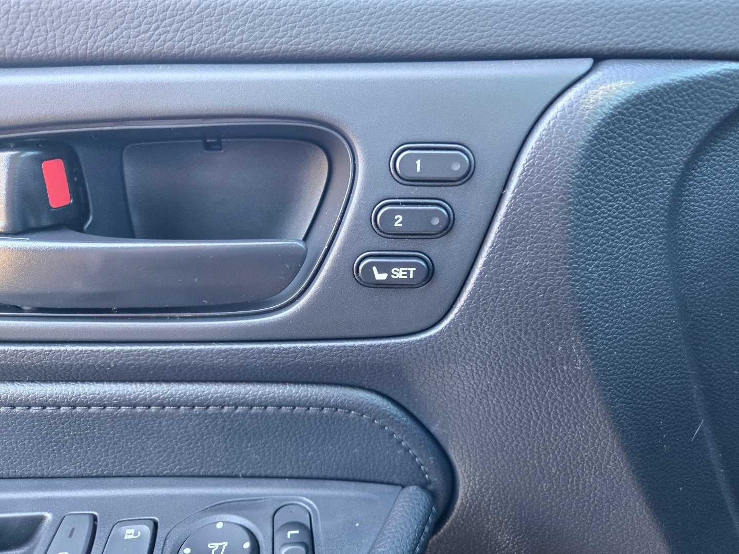 Thumbnail: 2026 Honda Odyssey - 21