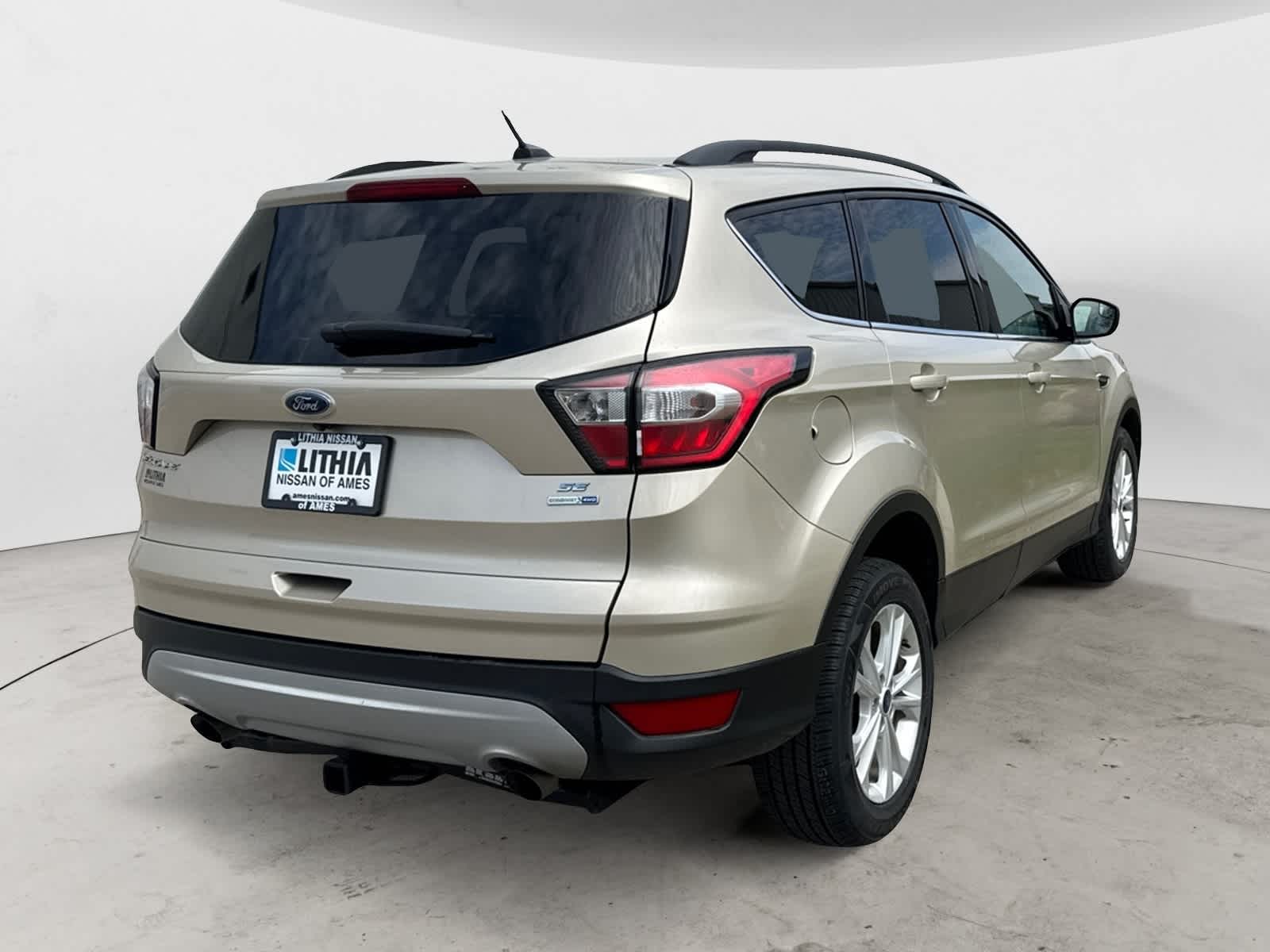 Thumbnail: 2018 Ford Escape - 4