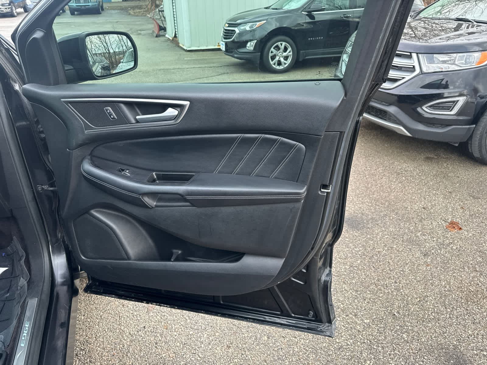 Thumbnail: 2015 Ford Edge - 7