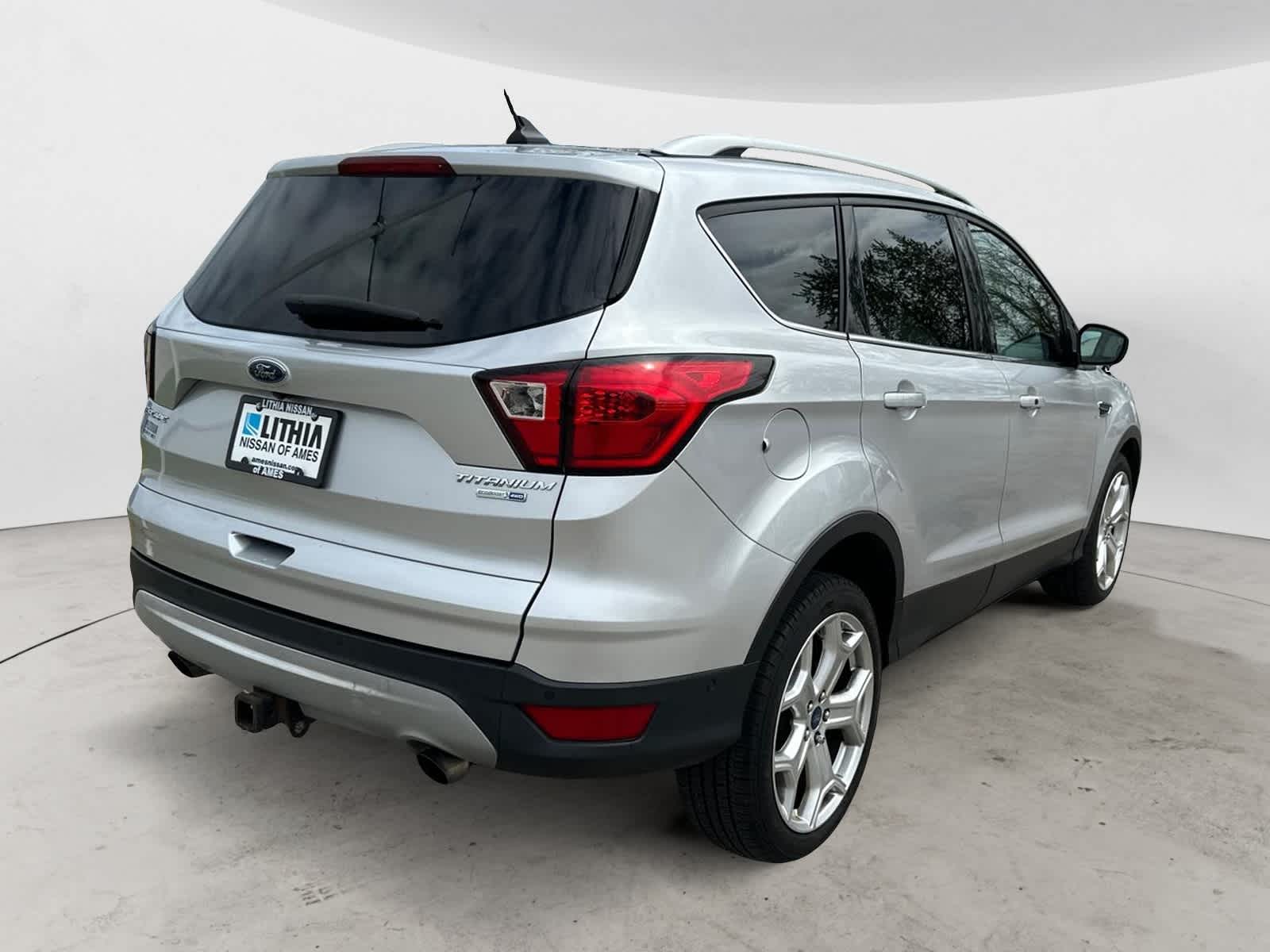 2019 Ford Escape Titanium photo 3
