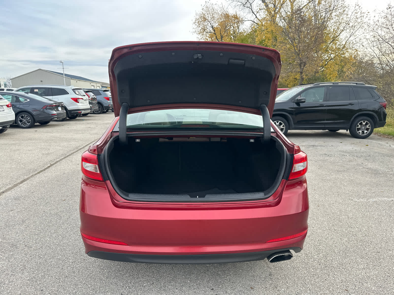 Thumbnail: 2015 Hyundai Sonata - 10