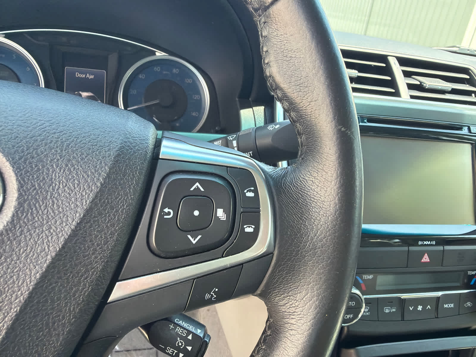 2017 Toyota Camry XLE - Photo 21