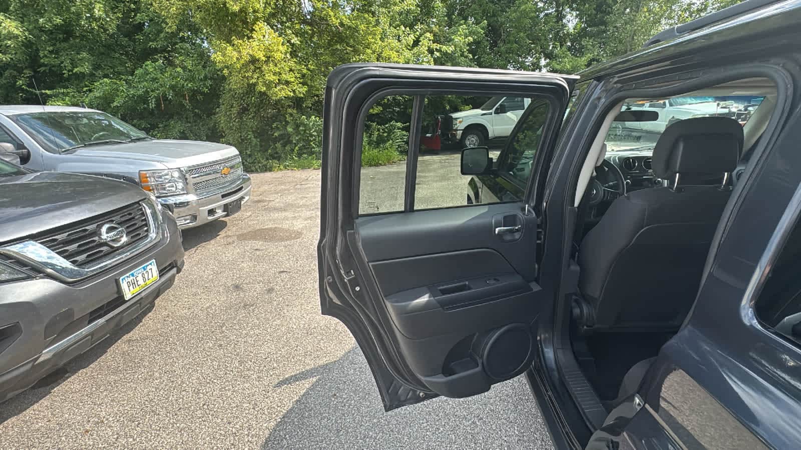 Thumbnail: 2014 Jeep Patriot - 12