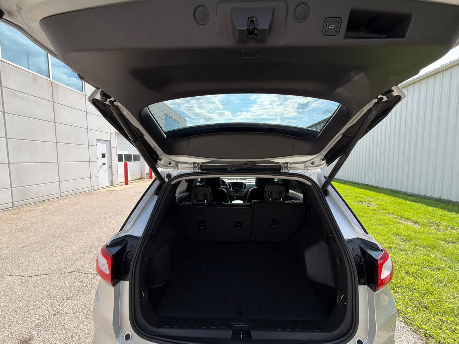 Thumbnail: 2020 Chevrolet Equinox - 11