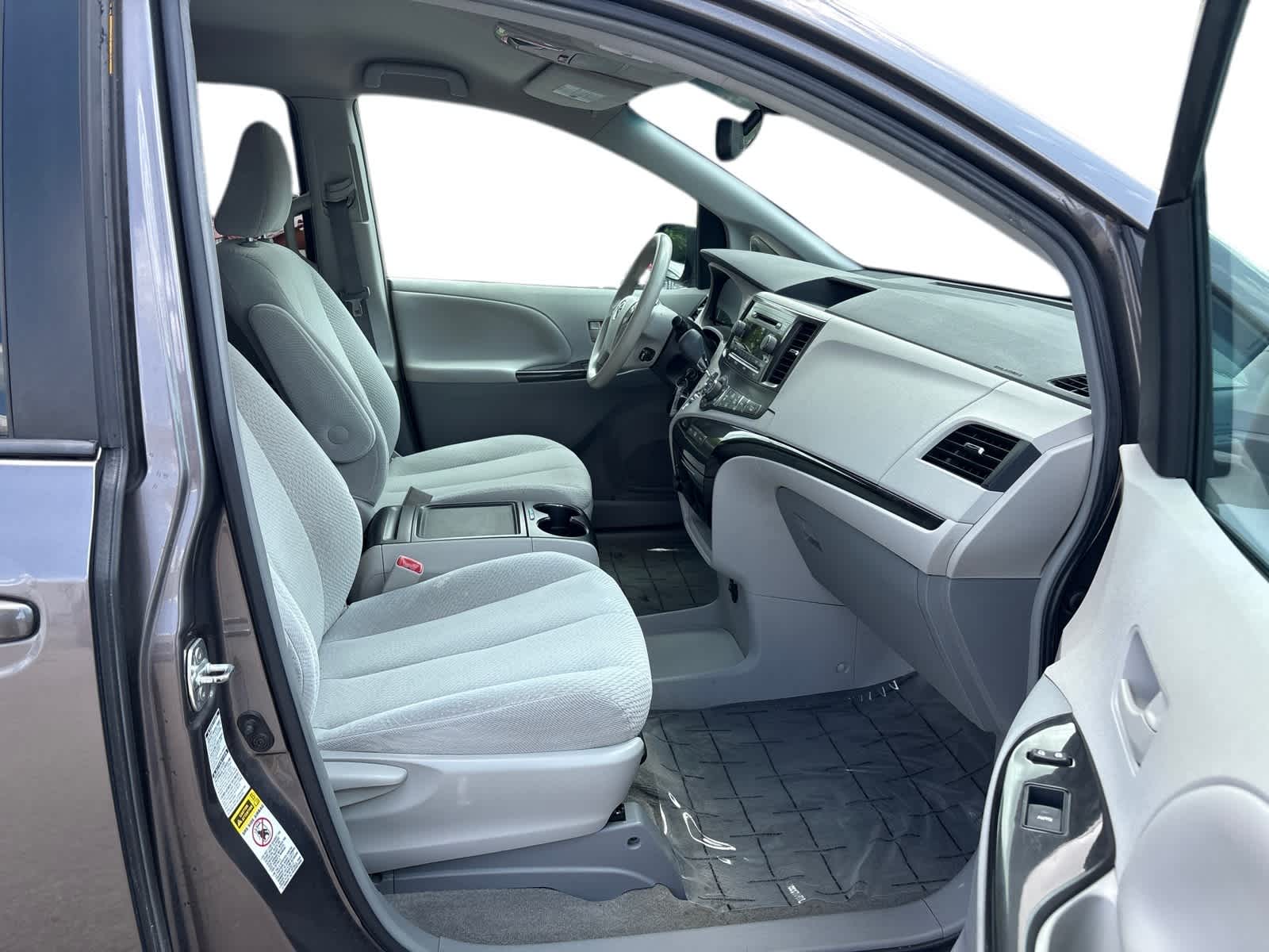 2013 Toyota Sienna LE -
                  Ames, IA