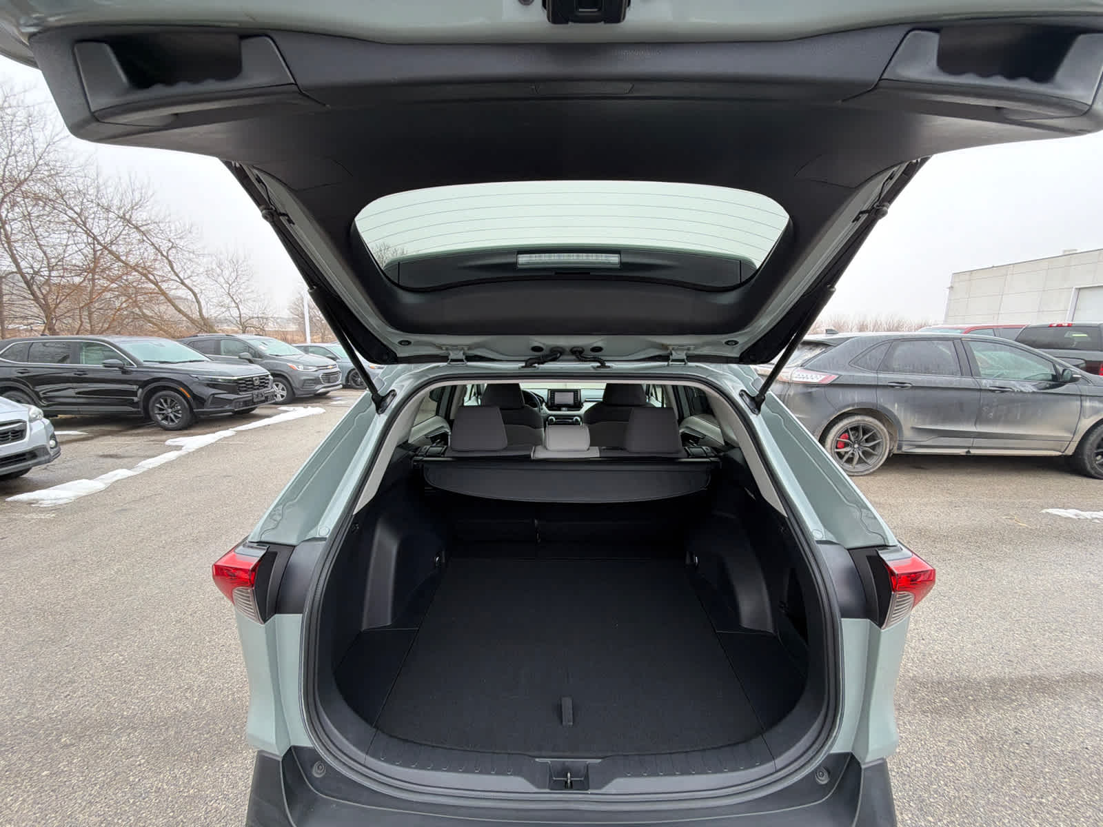 Thumbnail: 2021 Toyota RAV4 - 11