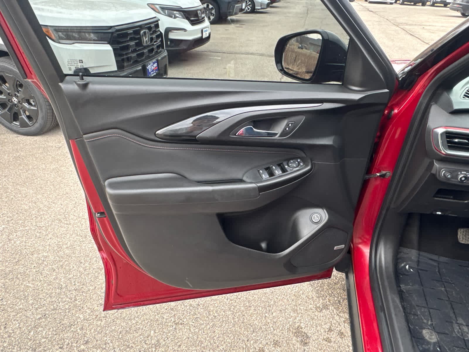 Thumbnail: 2021 Chevrolet TrailBlazer - 12