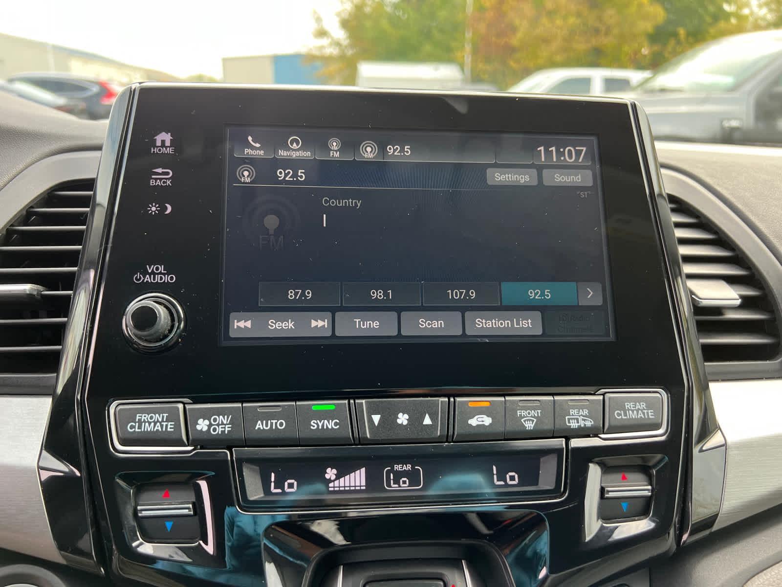 Thumbnail: 2018 Honda Odyssey - 23