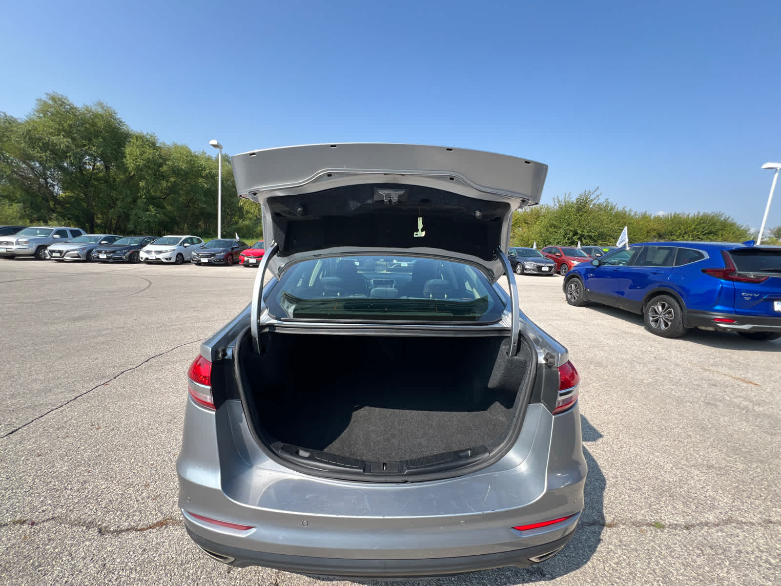 Thumbnail: 2020 Ford Fusion - 9