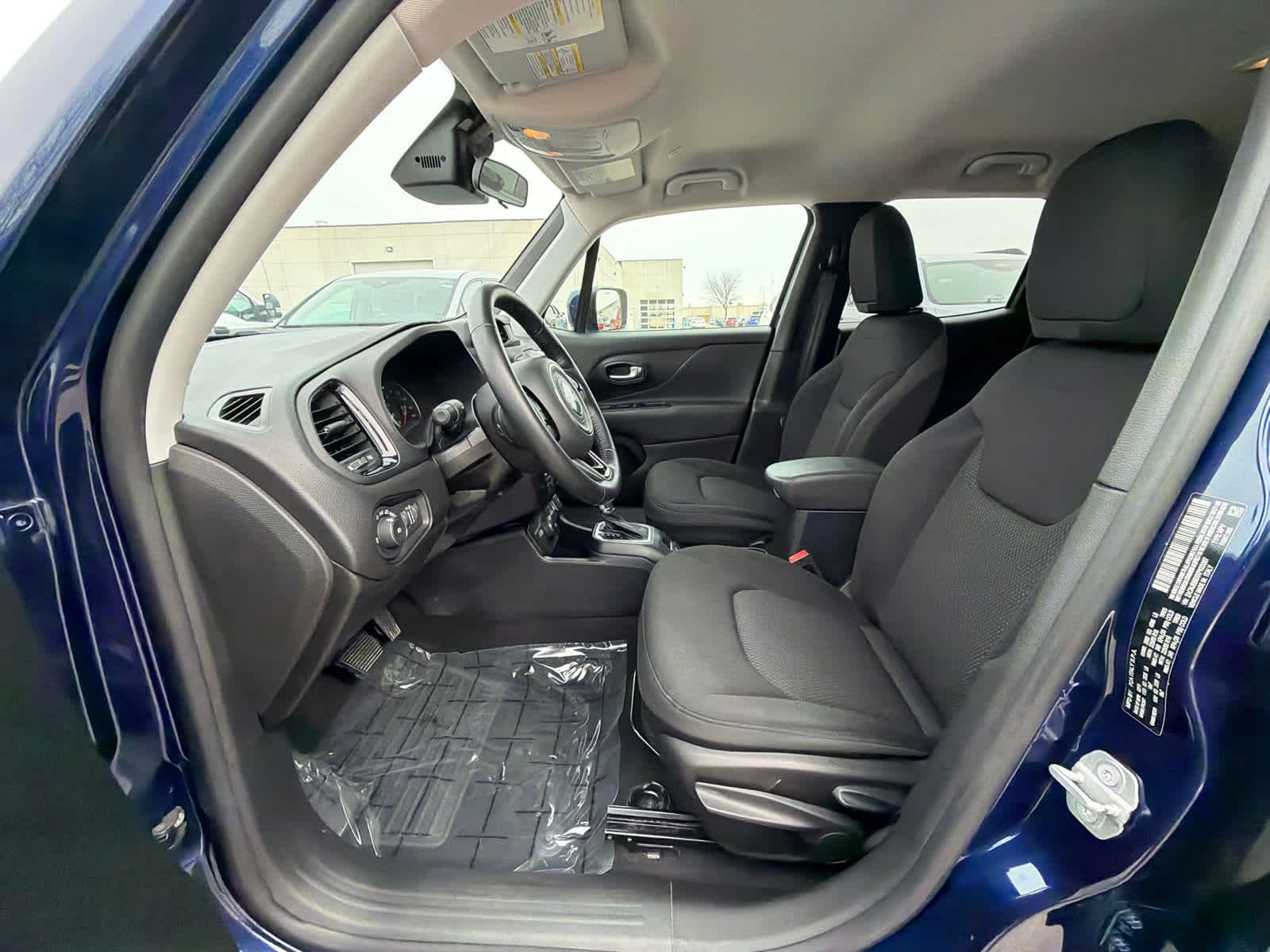 Thumbnail: 2019 Jeep Renegade - 16