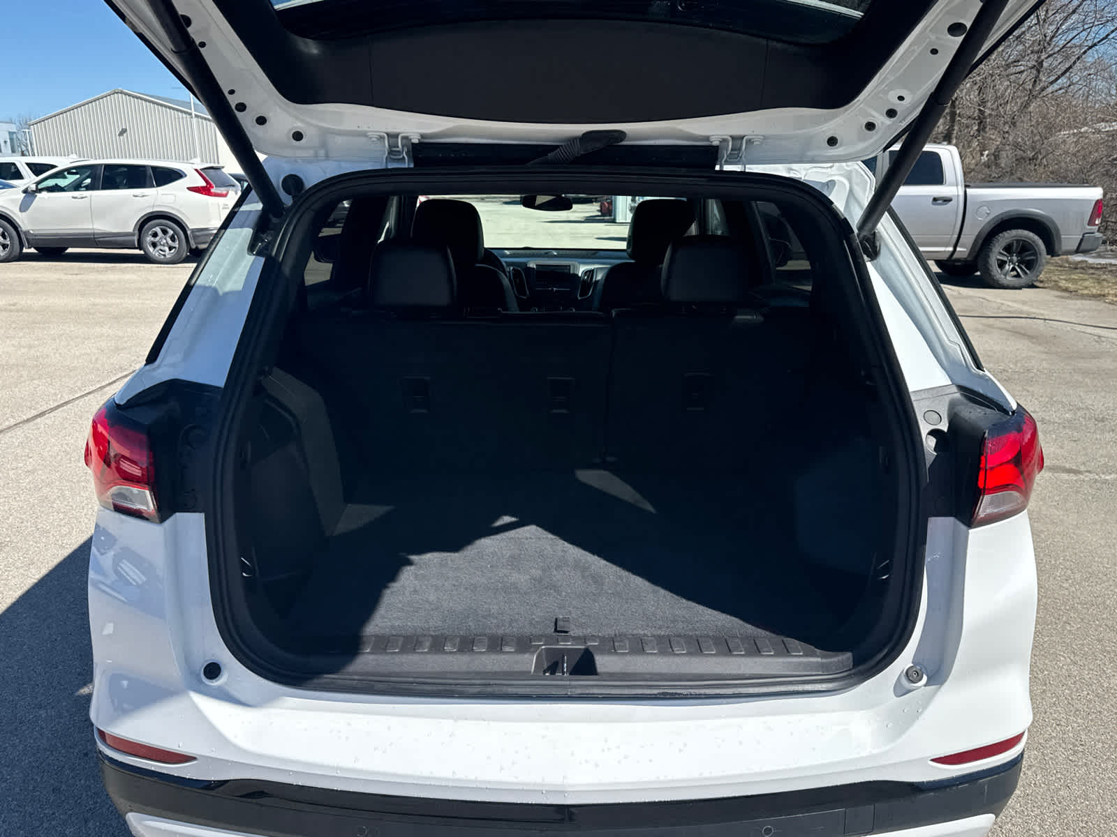 Thumbnail: 2024 Chevrolet Equinox - 12