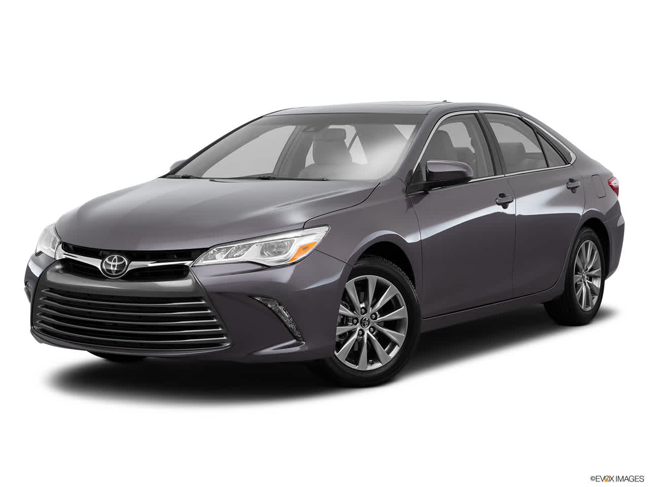 Used 2015 Toyota Camry XLE with VIN 4T4BF1FK1FR473964 for sale in Ames, IA