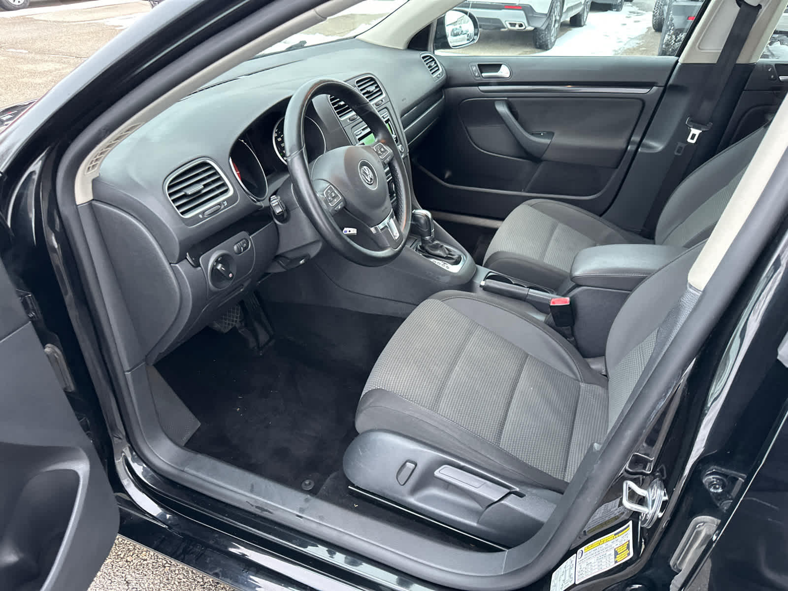 Thumbnail: 2013 Volkswagen Jetta - 14