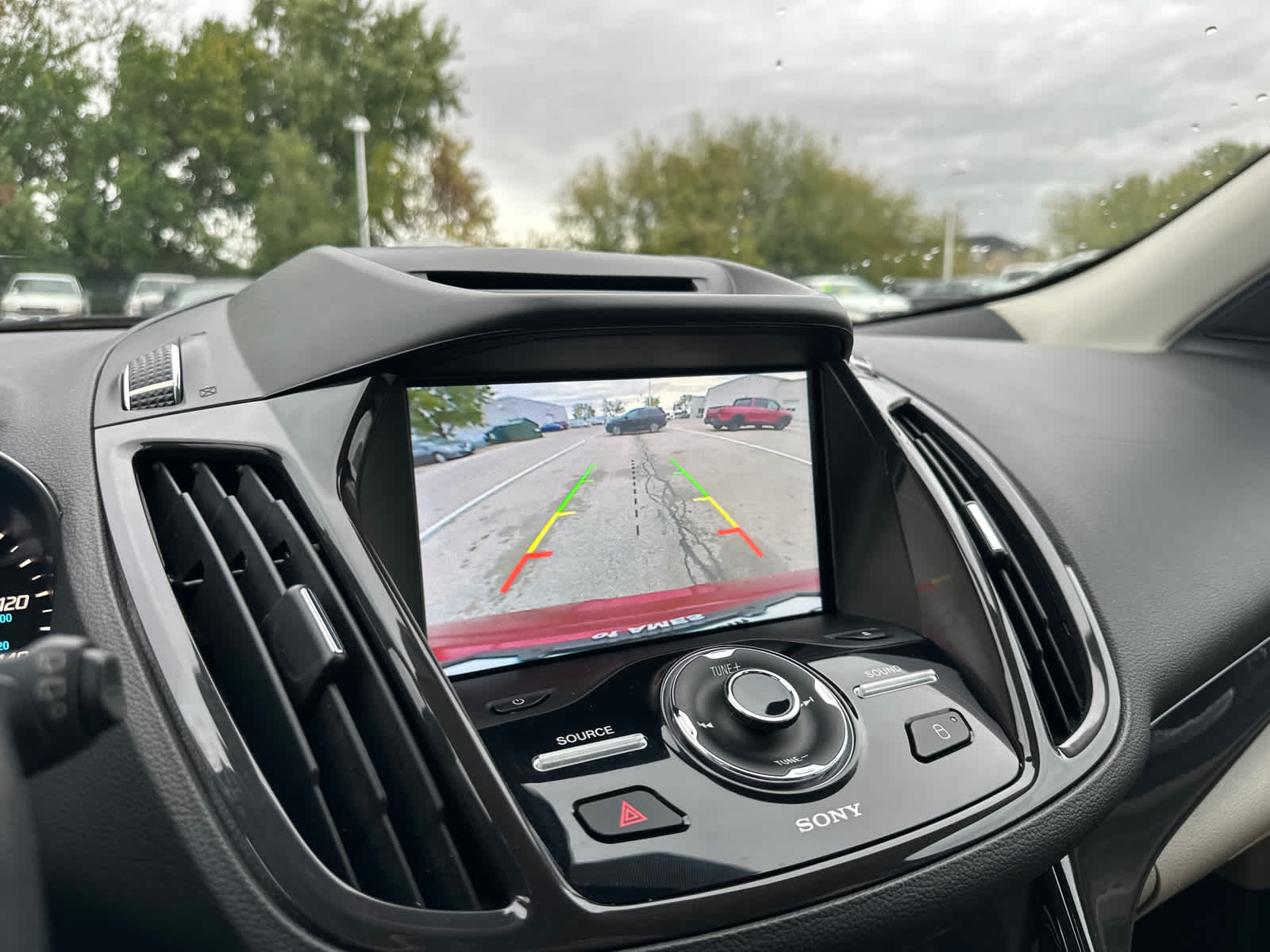Thumbnail: 2014 Ford Escape - 25