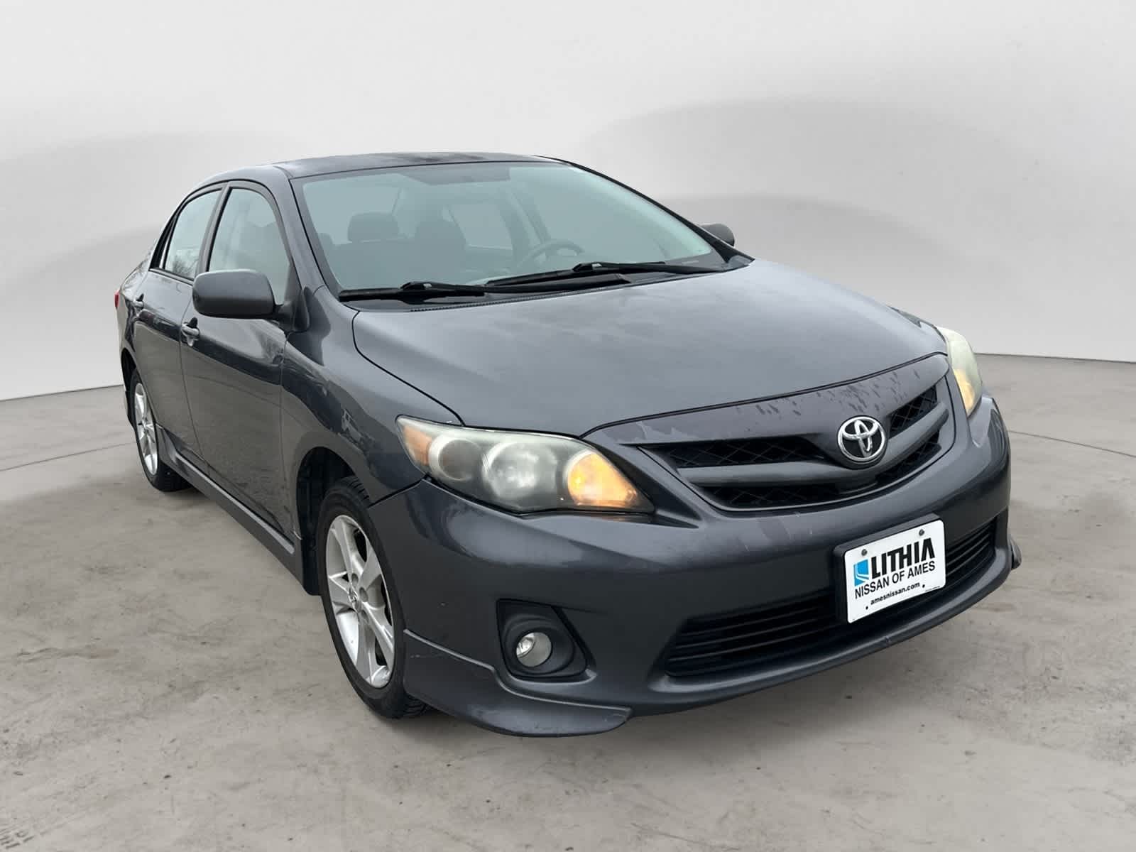 Thumbnail: 2011 Toyota Corolla - 4