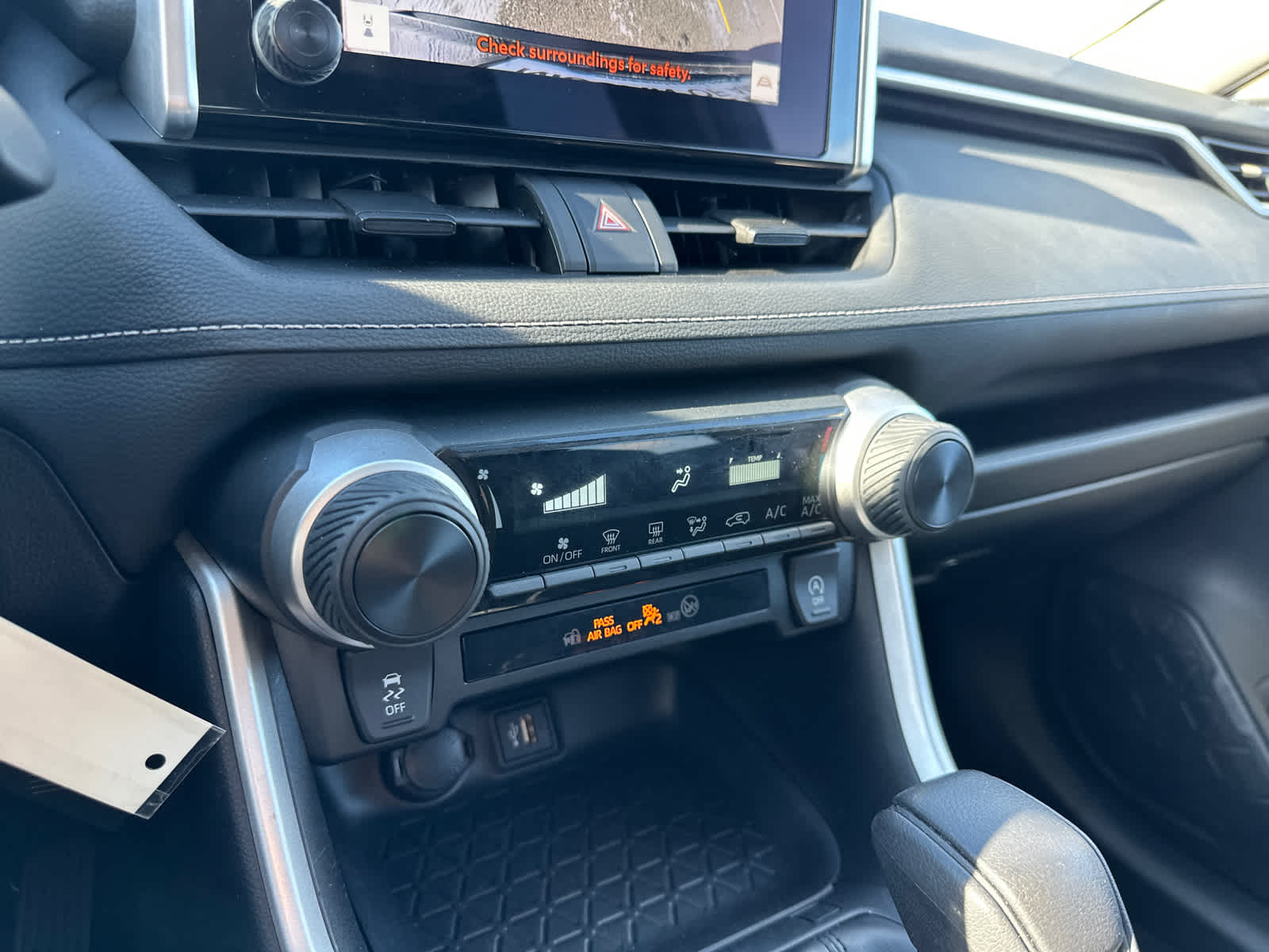 Thumbnail: 2024 Toyota RAV4 - 24