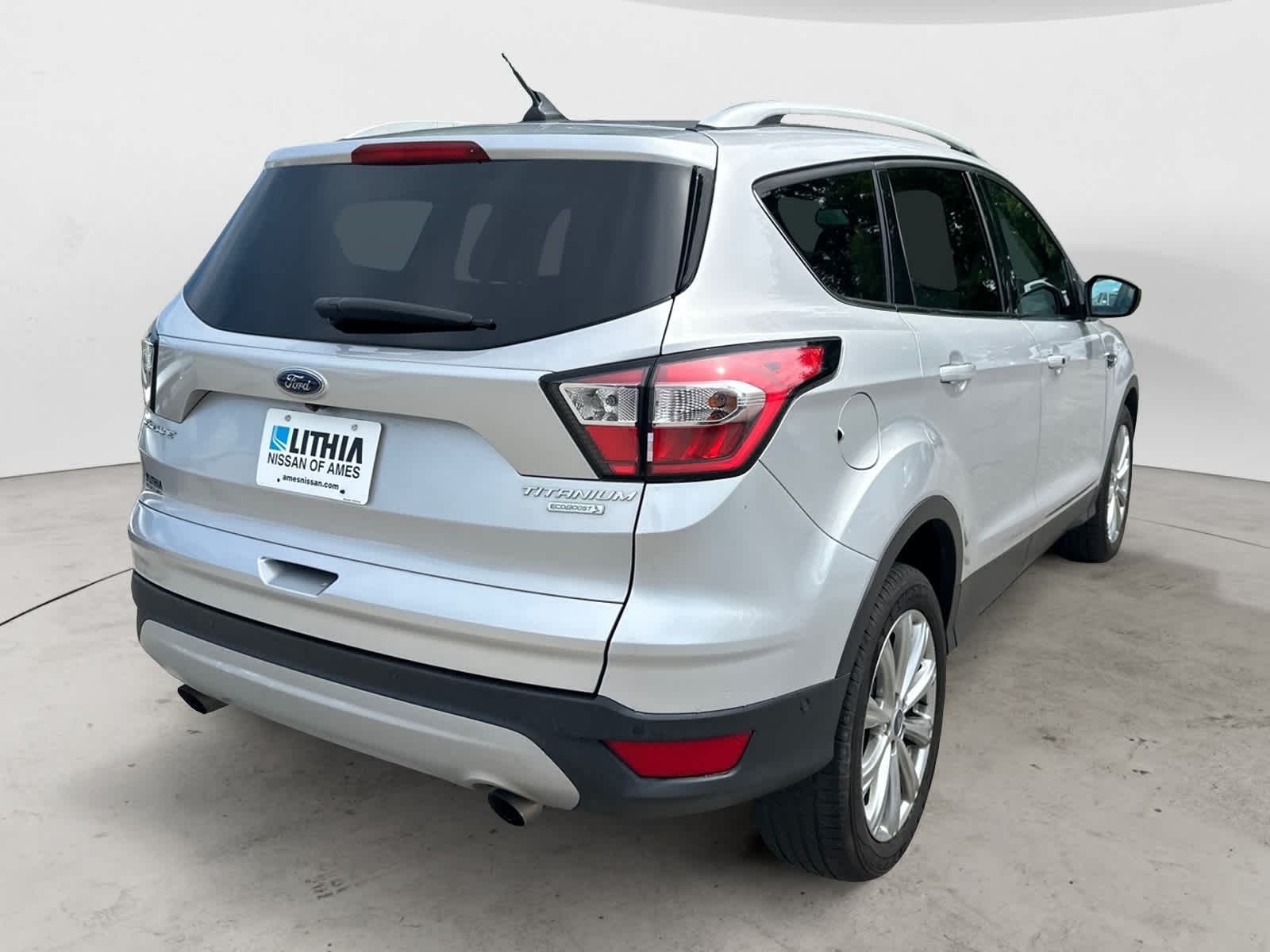 2018 Ford Escape Titanium photo 2