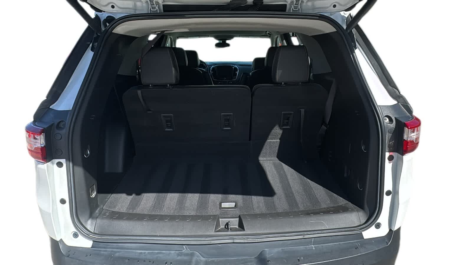 Thumbnail: 2020 Chevrolet Traverse - 5