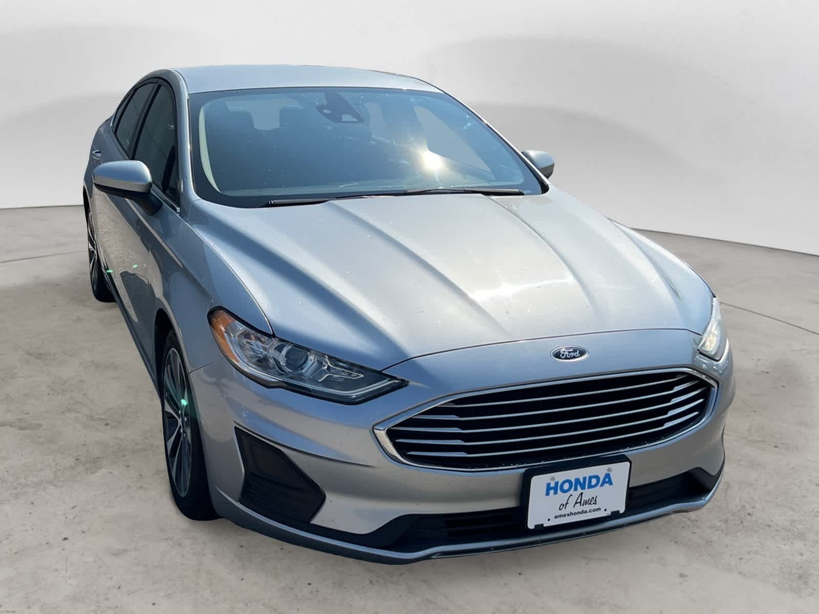 Thumbnail: 2020 Ford Fusion - 4