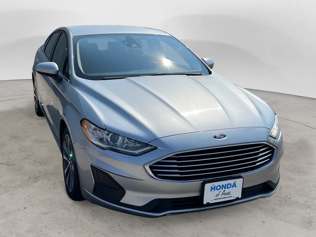 Used 2020 Ford Fusion SE Sedan