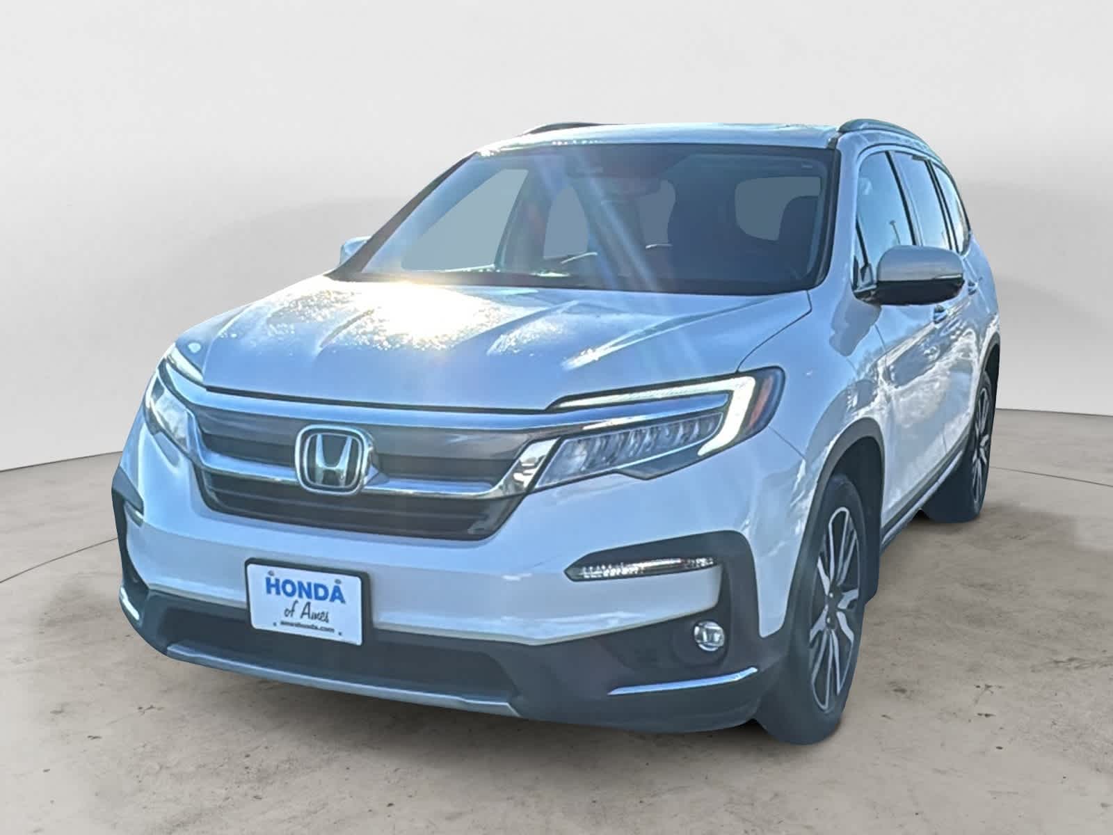 2022 Honda Pilot Elite's photo