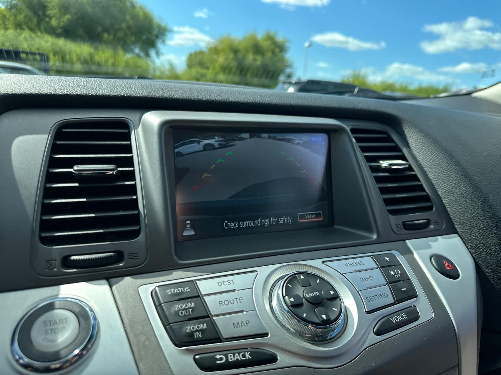 Thumbnail: 2014 Nissan Murano - 25