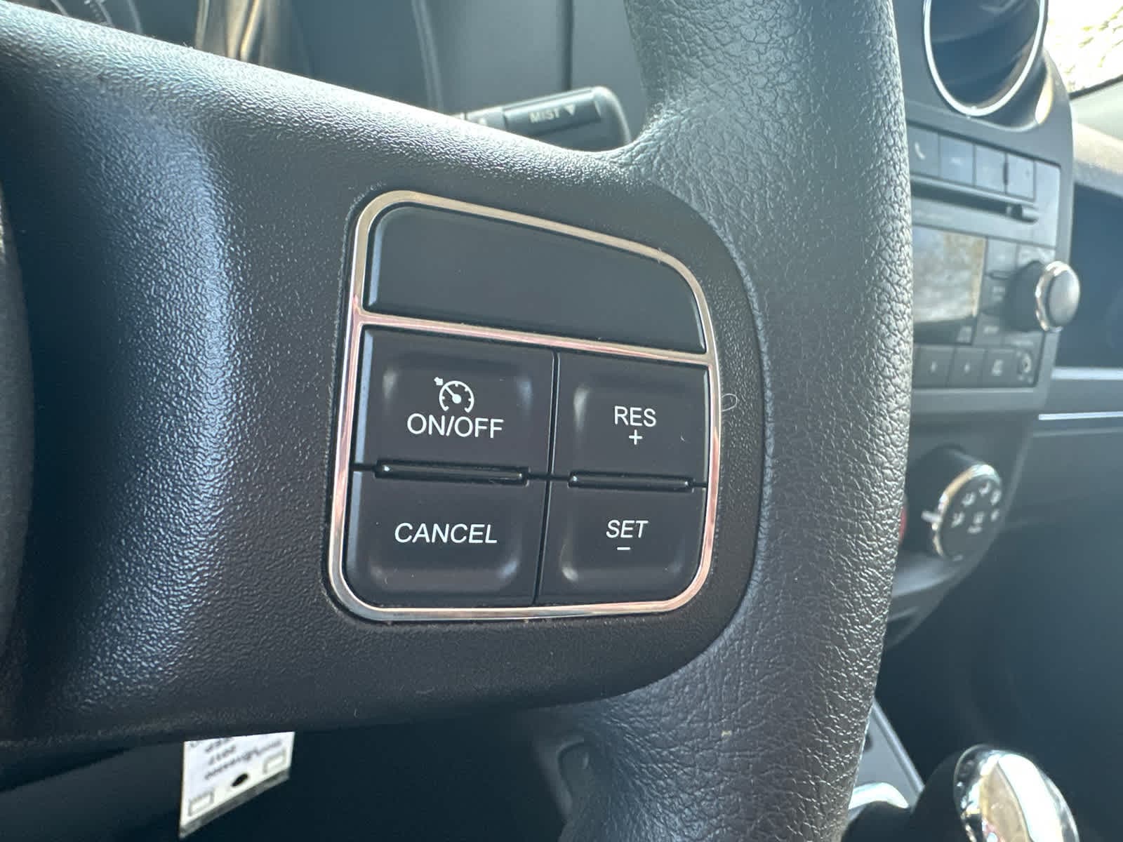 Thumbnail: 2017 Jeep Patriot - 26