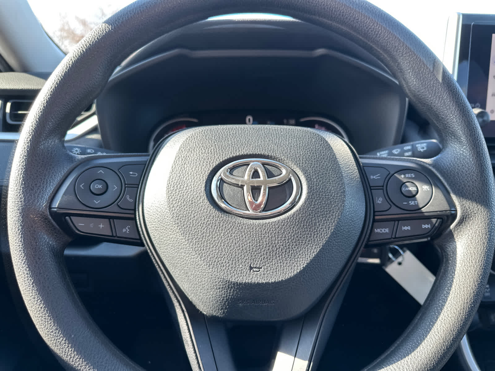 Thumbnail: 2024 Toyota RAV4 - 17