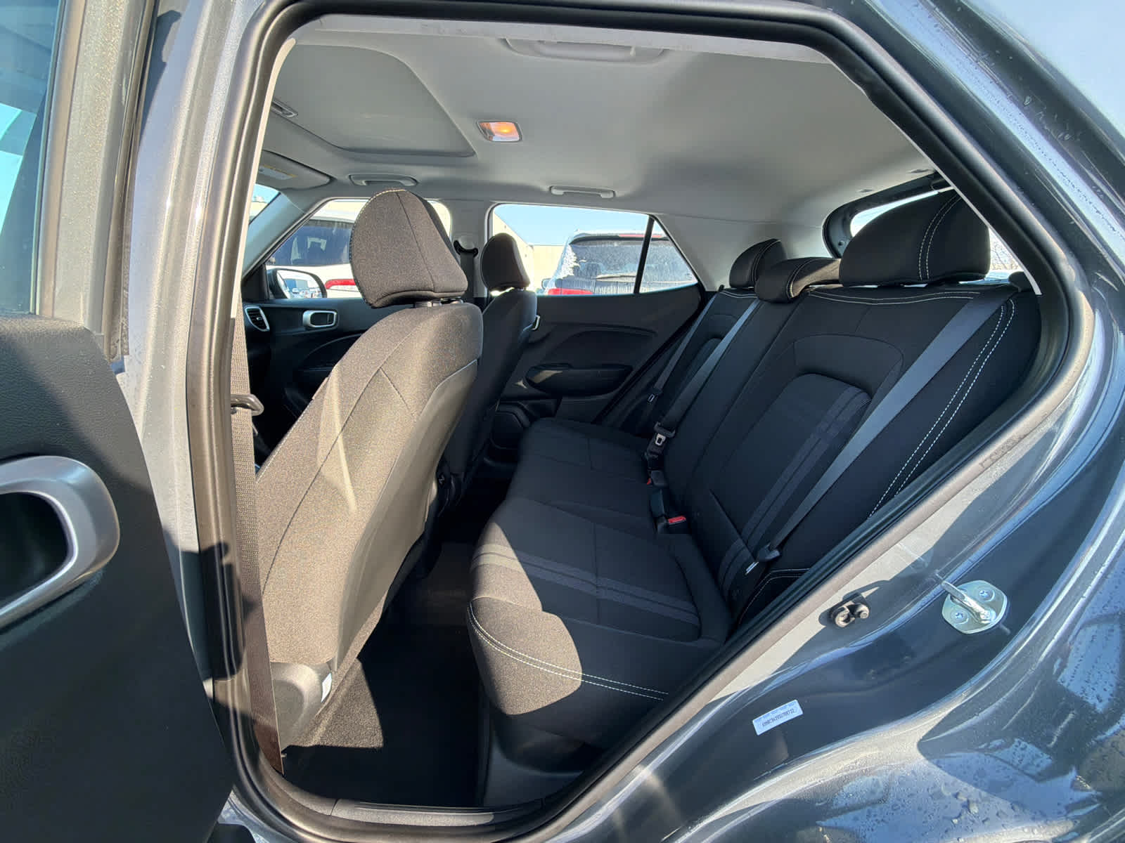 2025 Hyundai Venue SEL - Photo 15