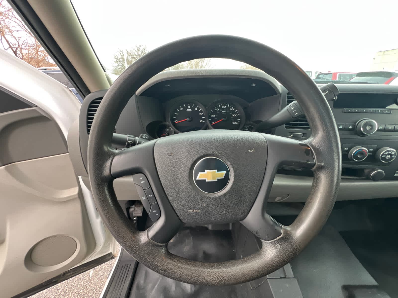 Thumbnail: 2011 Chevrolet Silverado 1500 - 21