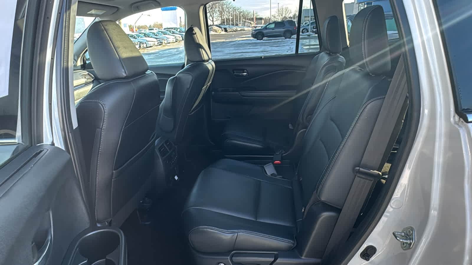 Thumbnail: 2022 Honda Pilot - 16