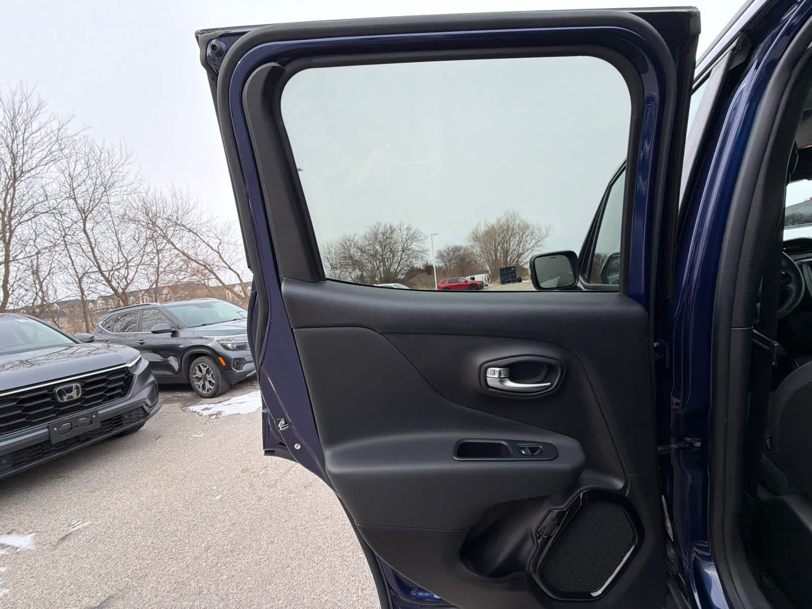 Thumbnail: 2019 Jeep Renegade - 13