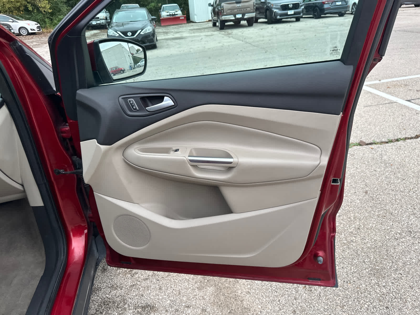 Thumbnail: 2014 Ford Escape - 5
