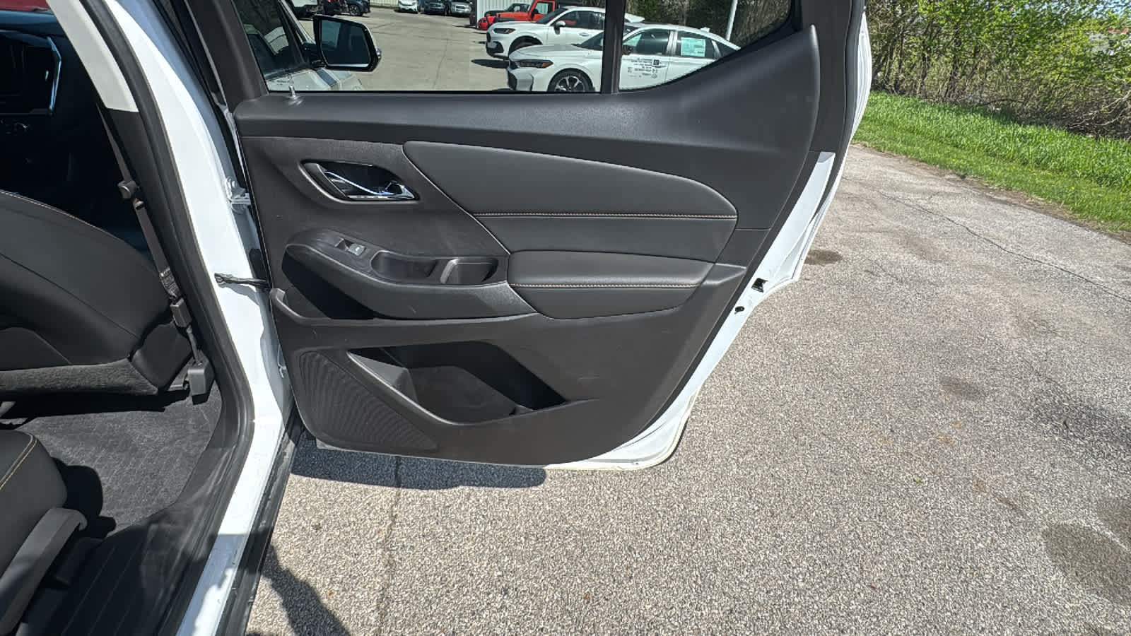 Thumbnail: 2020 Chevrolet Traverse - 11