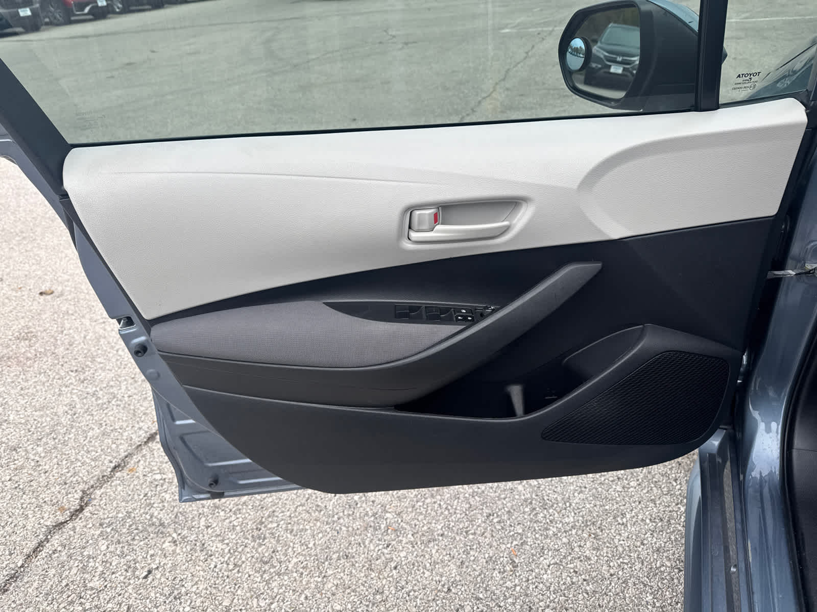 Thumbnail: 2022 Toyota Corolla - 15