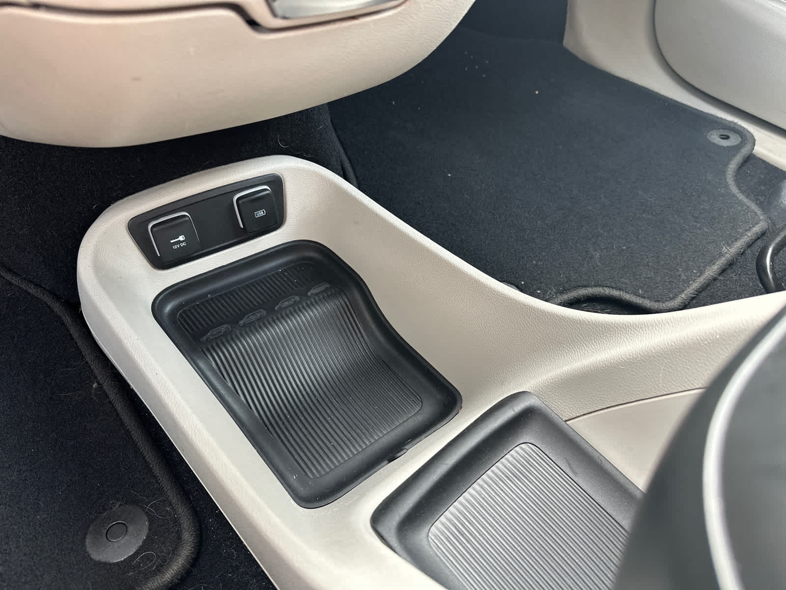 Thumbnail: 2020 Chrysler Pacifica - 20