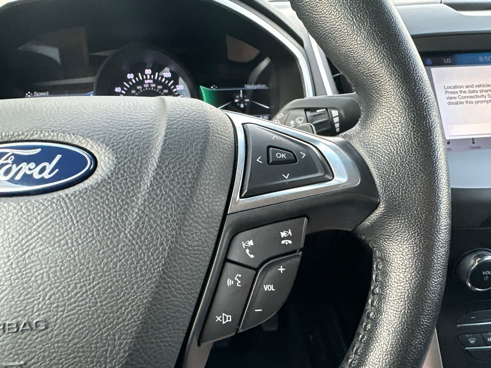 Thumbnail: 2019 Ford Edge - 24