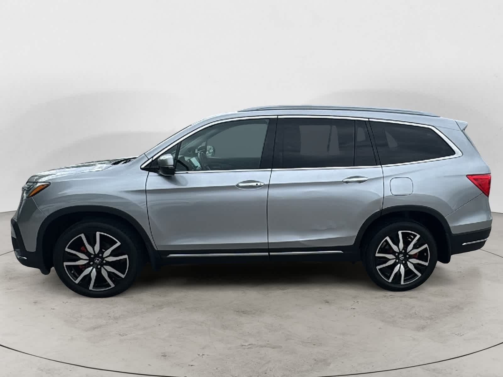 Thumbnail: 2019 Honda Pilot - 2