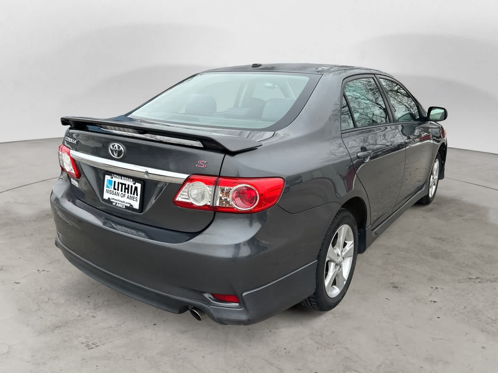Thumbnail: 2011 Toyota Corolla - 3