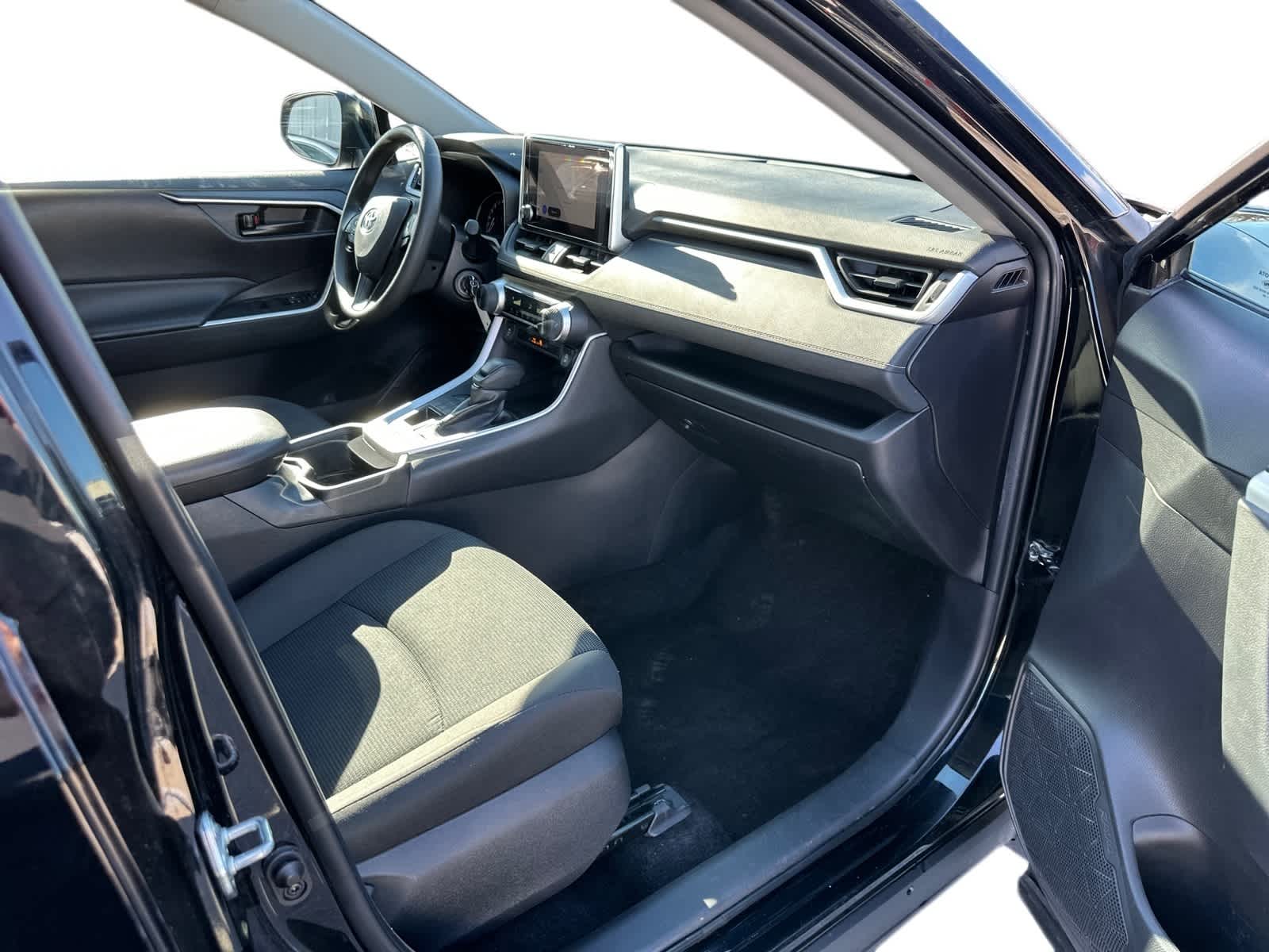 Thumbnail: 2024 Toyota RAV4 - 6