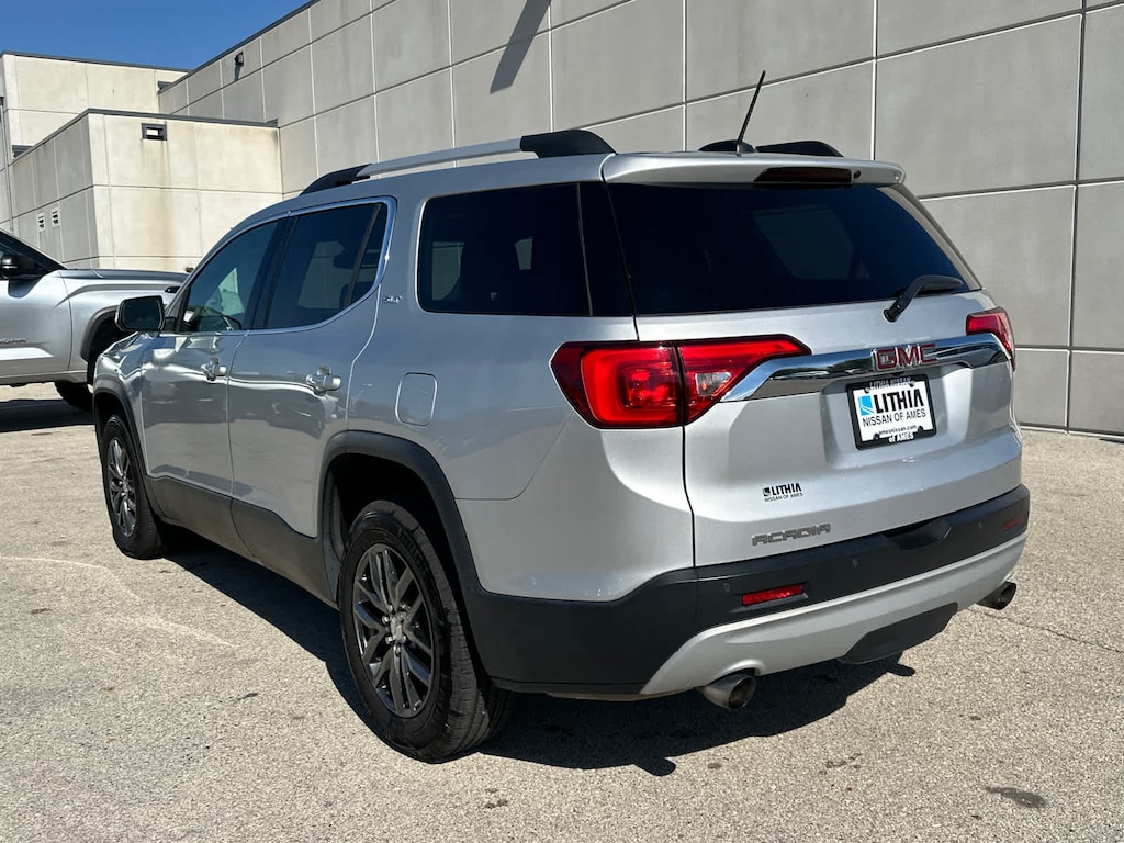 Used 2017 GMC Acadia SLT SUV