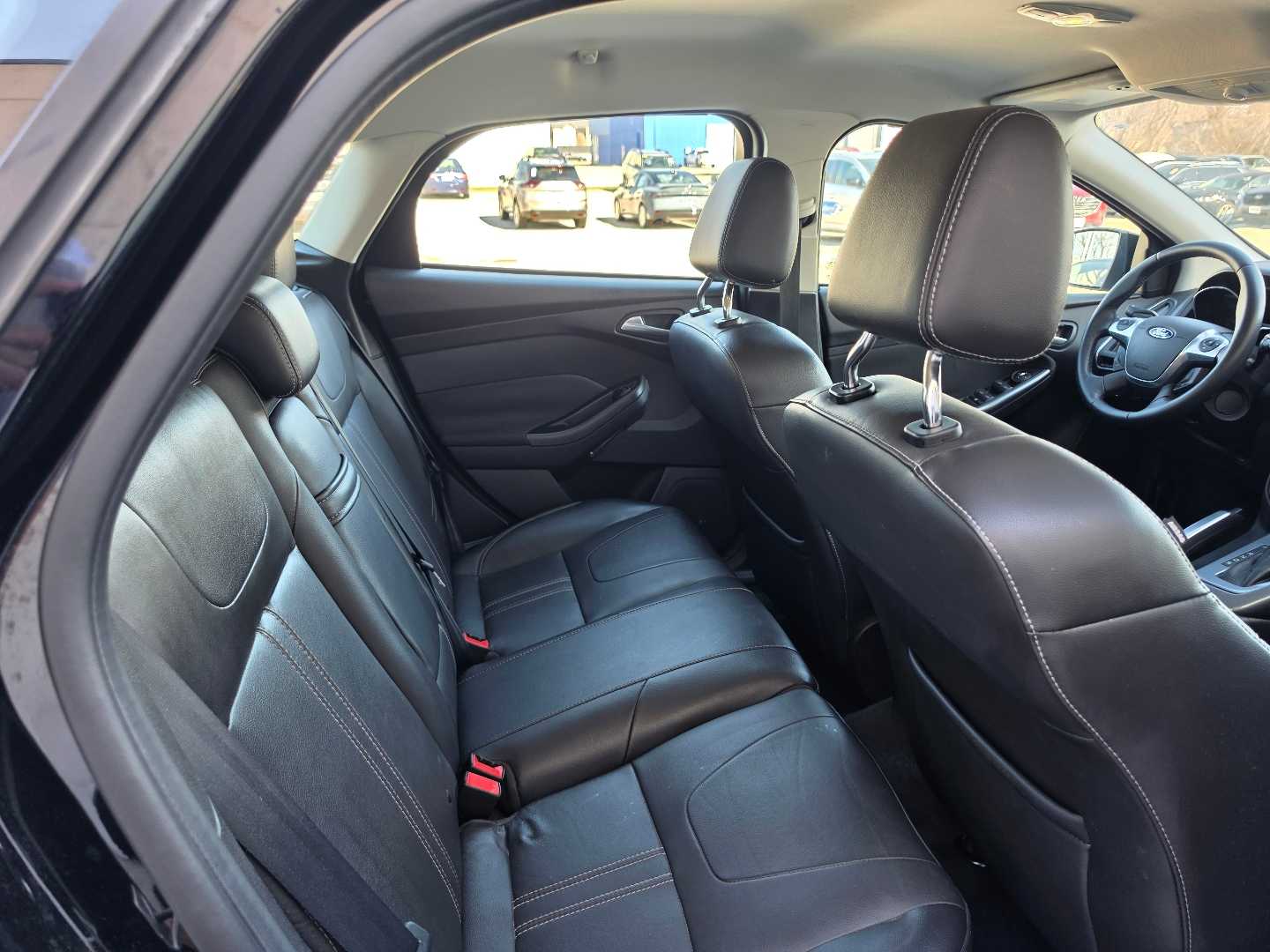 Thumbnail: 2012 Ford Focus - 10