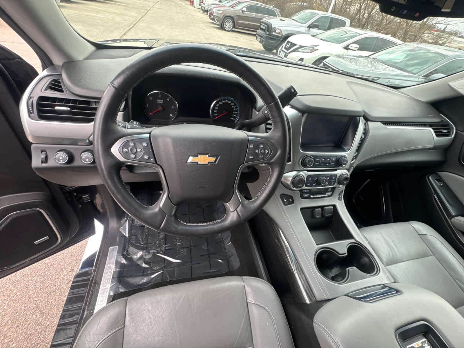 Thumbnail: 2017 Chevrolet Tahoe - 21